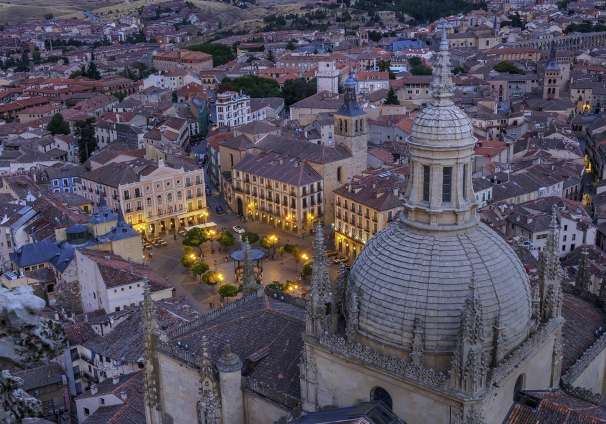 Catedral Torre Nocturna Plaza Mayor